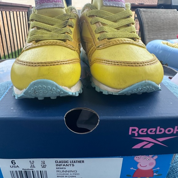 Reebok classic leather peppa pig version - Picture 2 of 3